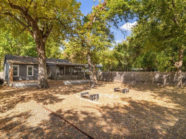 6511 Chesterfield Ave, Austin TX 78752