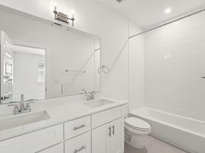 200 W 56th ST 5103, Austin TX 78751