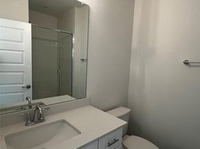 200 W 56th ST 5103, Austin TX 78751