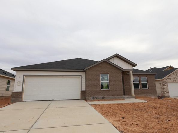 13701 Warnock TRL, Manor TX 78653