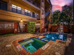 106 E 30th ST 206, Austin TX 78705