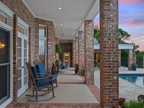 12 Hedge LN, Austin TX 78746