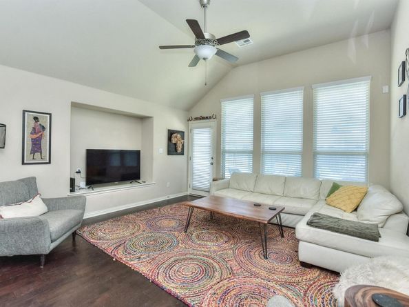 117 Salt Fork DR, Liberty Hill TX 78642
