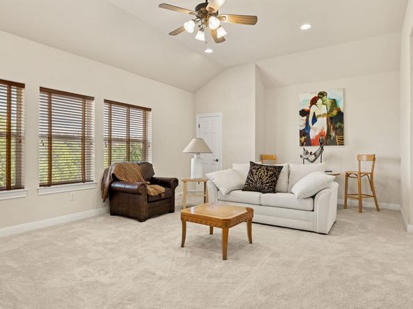 3322 Far View DR, Austin TX 78730