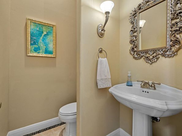 3322 Far View DR, Austin TX 78730