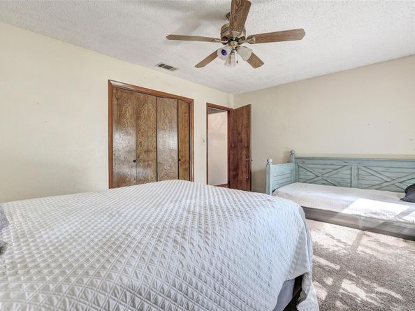 10808 Pinehurst Dr A, Austin TX 78747
