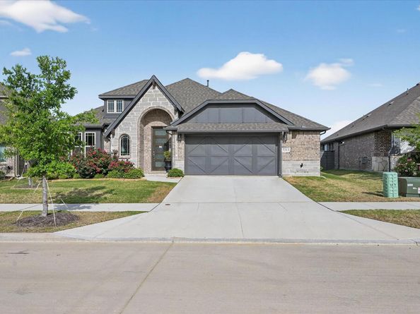 7213 Cherry Blossom LN, Aubrey TX 76227