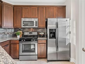 2408 Claret CV 110, Austin TX 78748