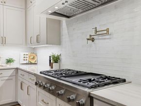 4508 Finley DR, Austin TX 78731