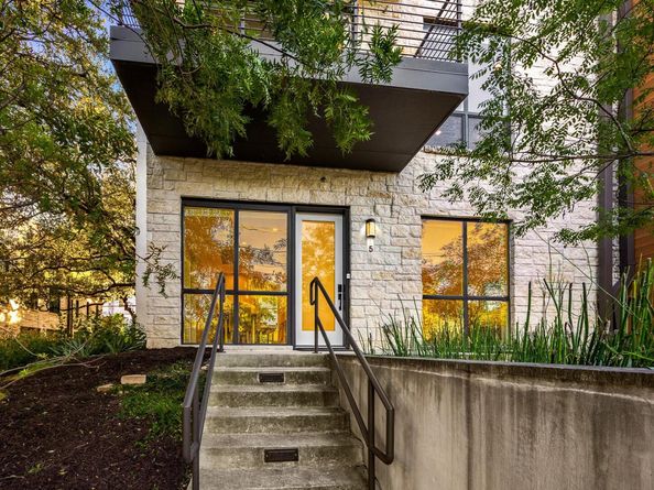 2003 Wilson ST 5, Austin TX 78704