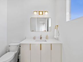 3205 Dolphin DR, Austin TX 78704