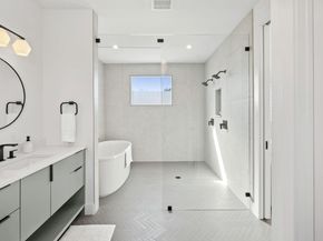 3205 Dolphin DR, Austin TX 78704