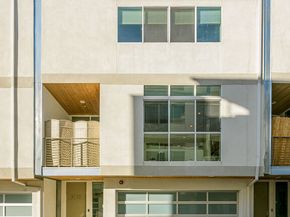 6733 W Hepburn Way, Los Angeles CA 90038