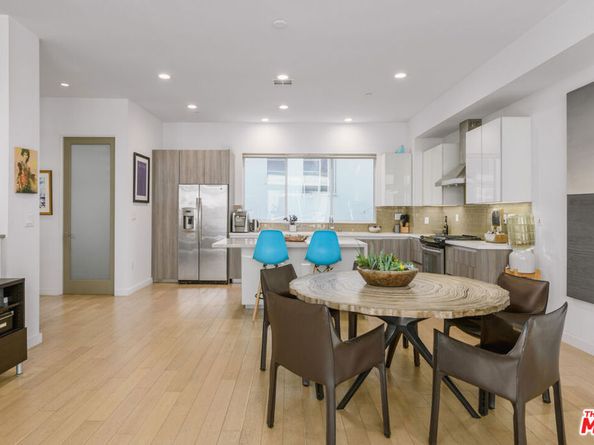 6733 W Hepburn Way, Los Angeles CA 90038