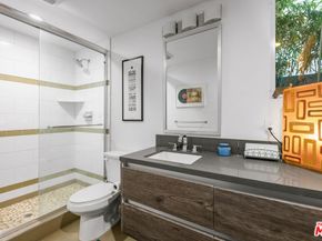 6733 W Hepburn Way, Los Angeles CA 90038
