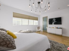 6733 W Hepburn Way, Los Angeles CA 90038
