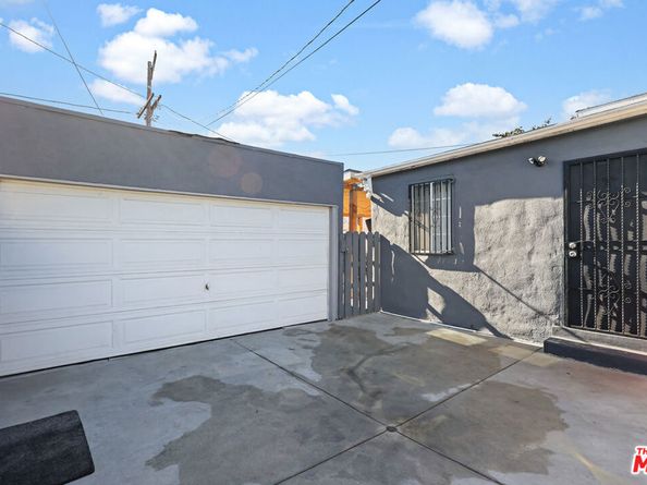 122 W 69th Street, Los Angeles CA 90003