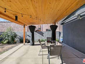 122 W 69th Street, Los Angeles CA 90003