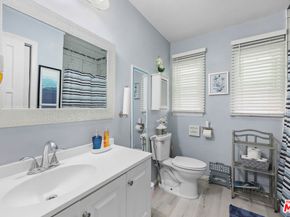 122 W 69th Street, Los Angeles CA 90003