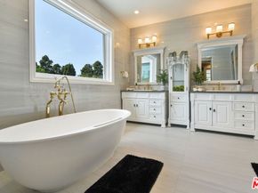 548 15th Street, Santa Monica CA 90402