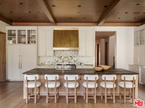 250 S Rockingham Avenue, Los Angeles CA 90049