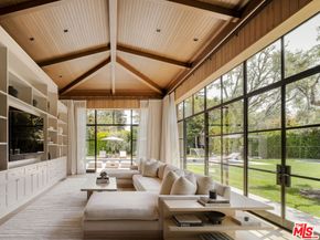 250 S Rockingham Avenue, Los Angeles CA 90049