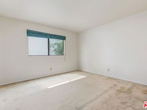 3417 Oakmont View Drive, Glendale CA 91208