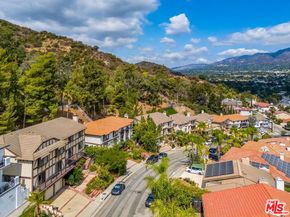 3417 Oakmont View Drive, Glendale CA 91208