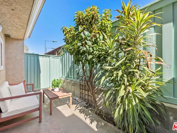 620 1/2 Wilcox Avenue, Los Angeles CA 90004