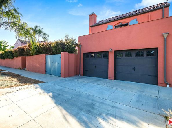 100 N Arden Boulevard, Los Angeles CA 90004