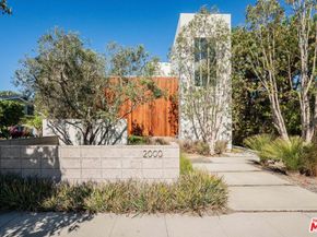 2000 Walnut Avenue, Venice CA 90291