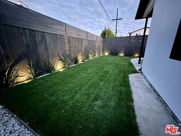 3014 S Norton Avenue, Los Angeles CA 90018