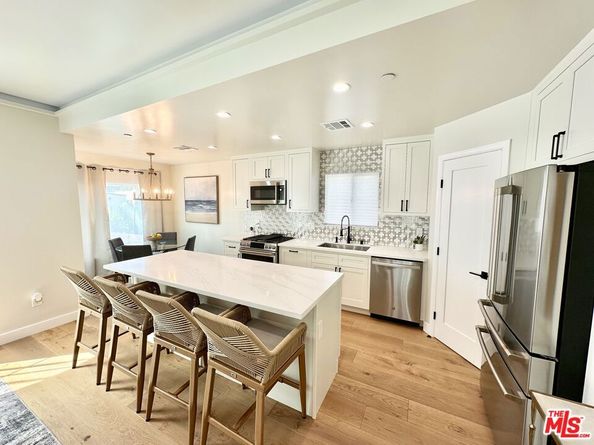 3014 S Norton Avenue, Los Angeles CA 90018