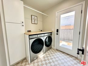 3014 S Norton Avenue, Los Angeles CA 90018