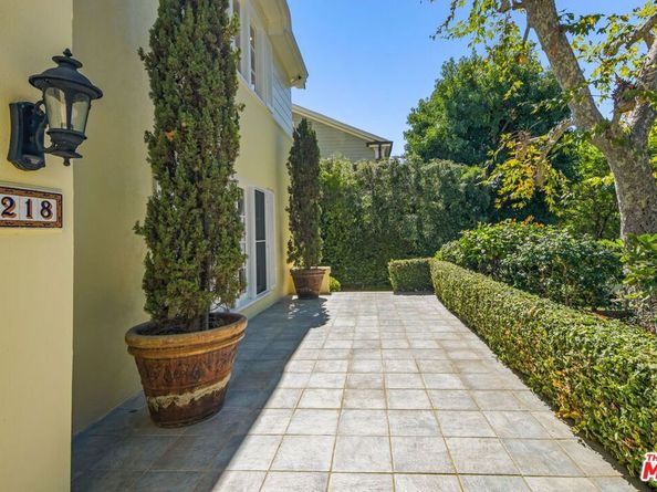 218 Lorraine, Los Angeles CA 90004