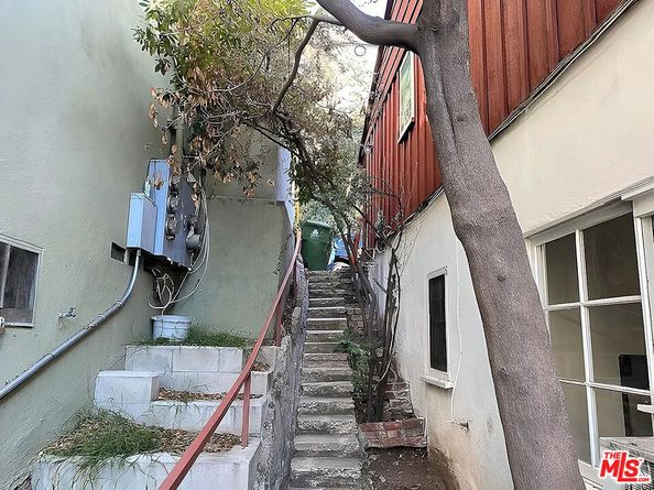 1846 Silver Lake Boulevard, Los Angeles CA 90026