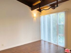 1846 Silver Lake Boulevard, Los Angeles CA 90026