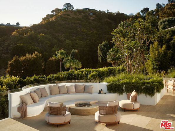 9259 Robin Drive, Los Angeles CA 90069