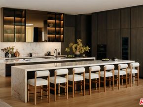 9259 Robin Drive, Los Angeles CA 90069