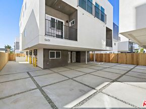5651 Case Avenue, North Hollywood CA 91601