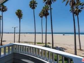 2705 Ocean Front Walk, Venice CA 90291