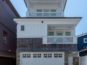 2705 Ocean Front Walk, Venice CA 90291