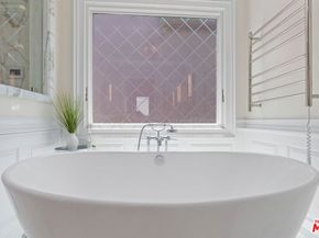 2705 Ocean Front Walk, Venice CA 90291