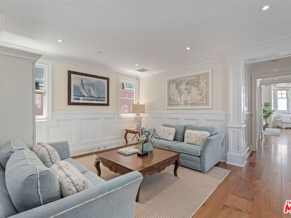 2705 Ocean Front Walk, Venice CA 90291