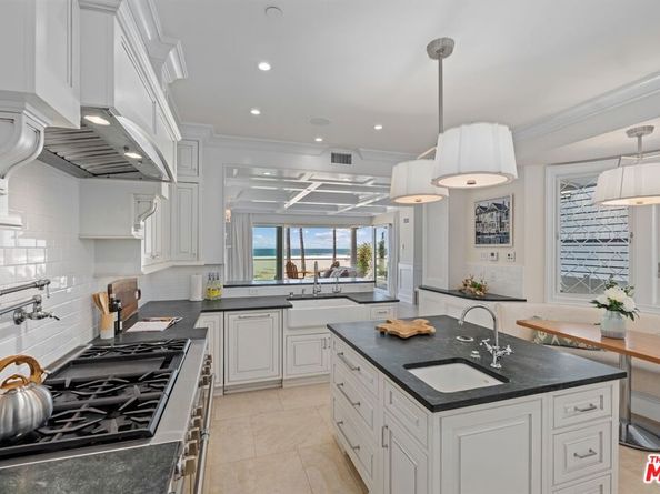 2705 Ocean Front Walk, Venice CA 90291