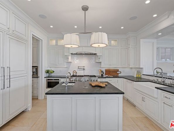 2705 Ocean Front Walk, Venice CA 90291