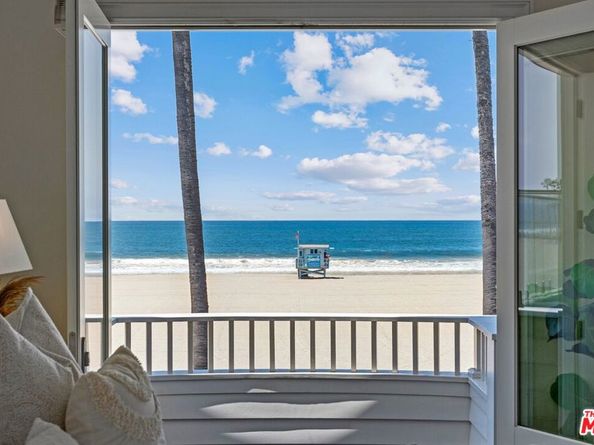 2705 Ocean Front Walk, Venice CA 90291