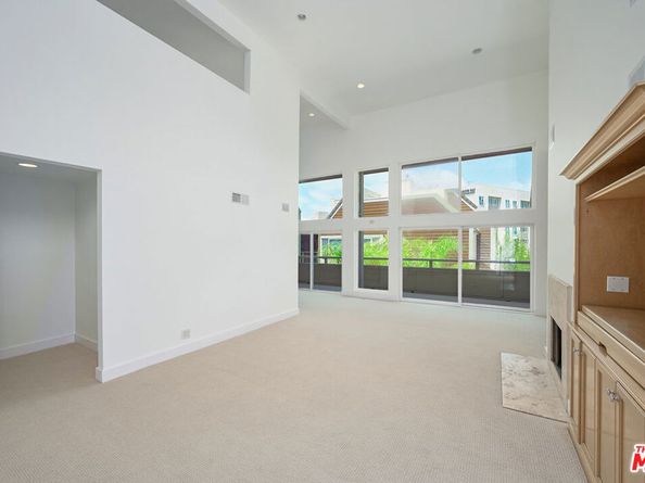 4250 Via Dolce 321, Marina Del Rey CA 90292