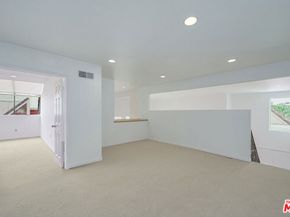 4250 Via Dolce 321, Marina Del Rey CA 90292
