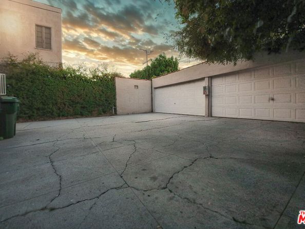 147 N Detroit Street, Los Angeles CA 90036